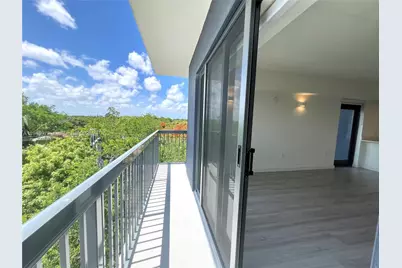 2285 SW 27th St #306, Miami, FL 33133 - Photo 9