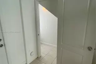 7020 NW 177th St, Hialeah, FL 33015 - Photo 3