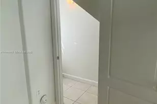 7020 NW 177th St, Hialeah, FL 33015 - Photo 31