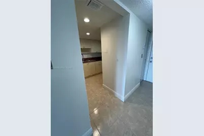 10090 NW 80th Ct #1304, Hialeah Gardens, FL 33016 - Photo 7
