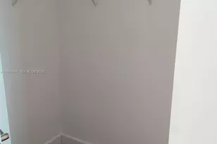 1200 Brickell Bay Dr, Miami, FL 33131 - Photo 17