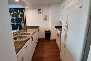 1200 Brickell Bay Dr, Miami, FL 33131 - Photo 13