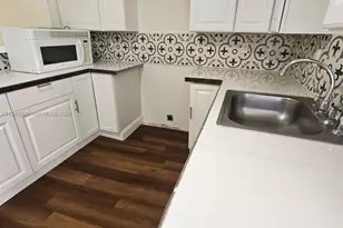 1717 NW 69th St, Miami, FL 33147 - Photo 7