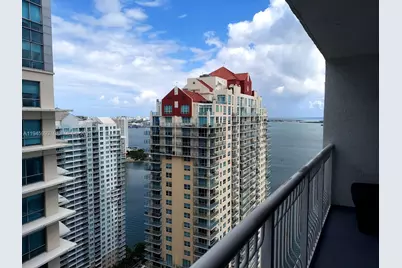 1200 Brickell Bay Dr #3708, Miami, FL 33131 - Photo 7