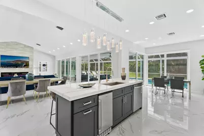 17 Surrey Rd, Palm Beach Gardens, FL 33418 - Photo 5