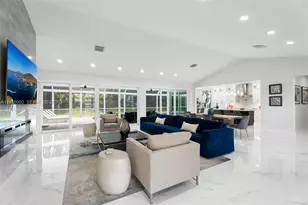 17 Surrey Rd, Palm Beach Gardens, FL 33418 - Photo 7