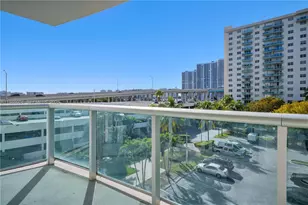 19380 Collins Ave, Sunny Isles Beach, FL 33160 - Photo 11