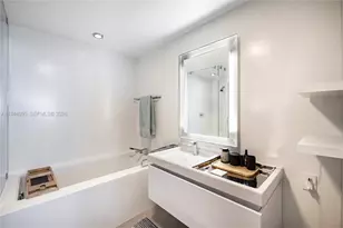 6799 Collins Ave, Miami Beach, FL 33141 - Photo 35