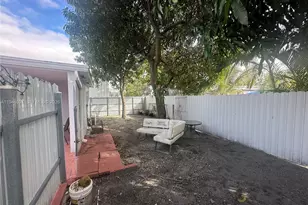 326 E 34th St, Hialeah, FL 33013 - Photo 25