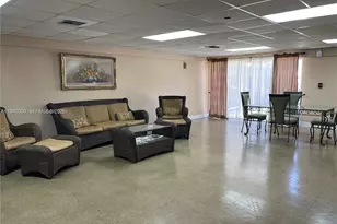 4670 W 13th Ln, Hialeah, FL 33012 - Photo 13