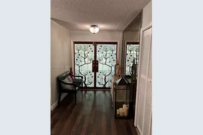 10140 NW 21st Ct, Pembroke Pines, FL 33026 - Photo 3