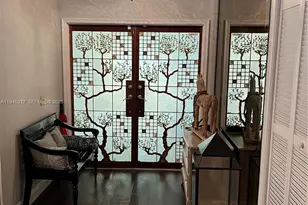 10140 NW 21st Ct, Pembroke Pines, FL 33026 - Photo 3