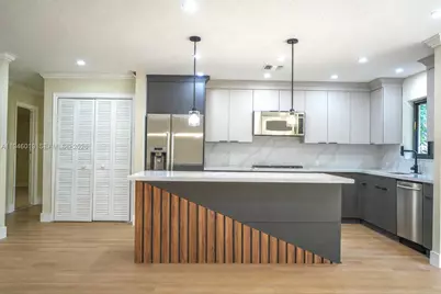 2660 Starwood Cir, West Palm Beach, FL 33406 - Photo 3