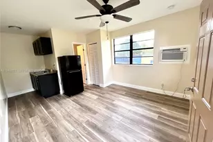 645 NW 1st St, Florida City, FL 33034 - Photo 5