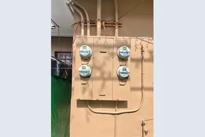 645 NW 1st St, Florida City, FL 33034 - Photo 15