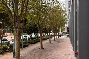 104 SW 9th St, Miami, FL 33130 - Photo 11