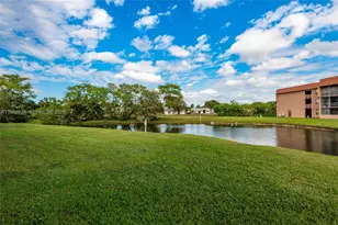 9881 NW Sunrise Lakes Blvd, Sunrise, FL 33322 - Photo 21