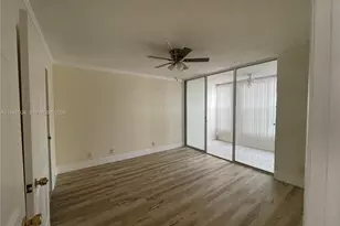 9481 Evergreen Pl, Davie, FL 33324 - Photo 17