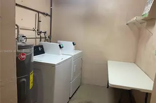 9481 Evergreen Pl, Davie, FL 33324 - Photo 21