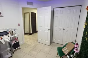 17401 SW 140th Ct, Miami, FL 33177 - Photo 9