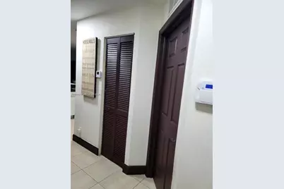 17401 SW 140th Ct, Miami, FL 33177 - Photo 5