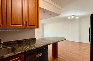 1605 Bay Rd, Miami Beach, FL 33139 - Photo 11