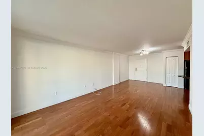 1605 Bay Rd #407, Miami Beach, FL 33139 - Photo 13