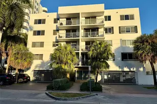 1605 Bay Rd, Miami Beach, FL 33139 - Photo 1