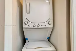 1605 Bay Rd, Miami Beach, FL 33139 - Photo 29