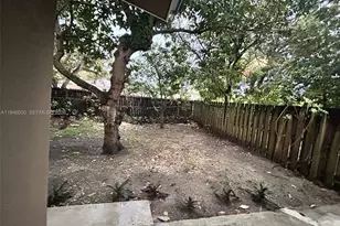 261 NW 49th St, Miami, FL 33127 - Photo 53