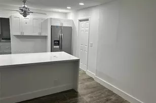 261 NW 49th St, Miami, FL 33127 - Photo 27