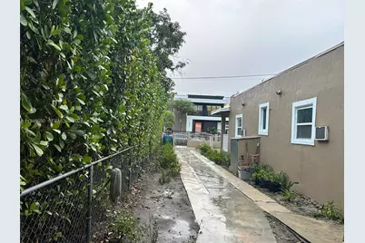 261 NW 49th St #A, Miami, FL 33127 - Photo 47