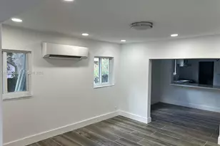 261 NW 49th St, Miami, FL 33127 - Photo 15