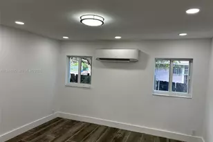 261 NW 49th St, Miami, FL 33127 - Photo 13