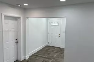 261 NW 49th St, Miami, FL 33127 - Photo 17