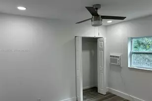 261 NW 49th St, Miami, FL 33127 - Photo 23