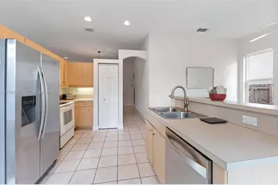 [Address not provided], Miami, FL 33196 - Photo 9