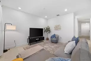 131 SW 171st Ln, Pembroke Pines, FL 33027 - Photo 15