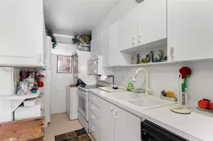 201 Van Buren St, Hollywood, FL 33019 - Photo 11