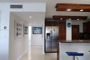 6450 Collins Ave, Miami Beach, FL 33141 - Photo 5