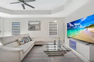 15632 NW 79th Ct, Miami Lakes, FL 33016 - Photo 17