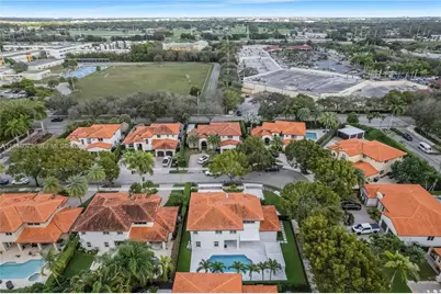 15632 NW 79th Ct, Miami Lakes, FL 33016 - Photo 43