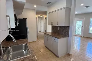 11325 NW 59th Ct, Hialeah, FL 33012 - Photo 5