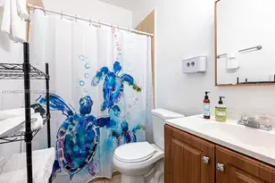 8028 NW 5th Ct, Miami, FL 33150 - Photo 13