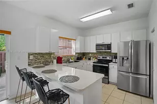 14098 SW 51st Ct, Miramar, FL 33027 - Photo 9