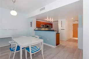 253 NE 2nd St, Miami, FL 33132 - Photo 5