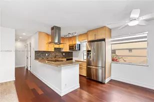 854 Normandy R, Delray Beach, FL 33484 - Photo 3