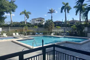 8290 Lake Dr, Doral, FL 33166 - Photo 5