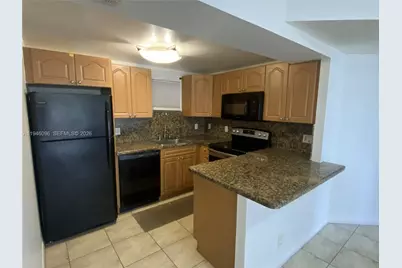 8290 Lake Dr #513, Doral, FL 33166 - Photo 1