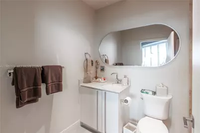 700 NE 25th St #2002, Miami, FL 33137 - Photo 17